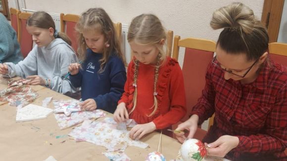Świąteczne dzieła sztuki, czyli warsztaty w Gminnym Ośrodku Kultury 