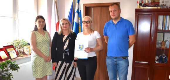 Umowa na budowę kolejnego etapu kanalizacji sanitarnej w gminie Władysławów podpisana