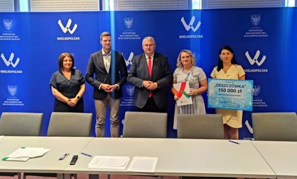 Podpisano umowę na wykonanie odwodnienia budynku Szkoły Podstawowej w Wyszynie