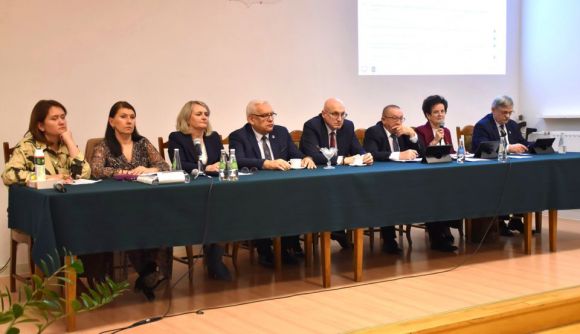 Sesja Rady Gminy Władysławów o bezpieczeństwie, OSP i gospodarce odpadami