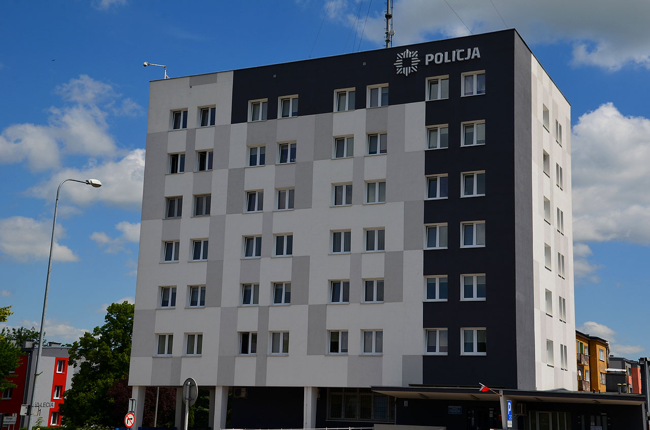 Kierował ciągnikiem rolniczym mając blisko 3 promile! niebezpieczną, nocną jazdę bez uprawnień przerwali policjanci